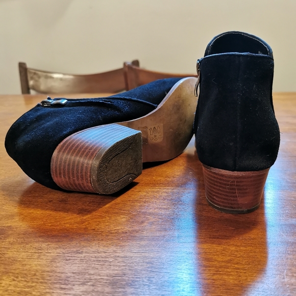 Leather ankle boots - Picture 5 of 6